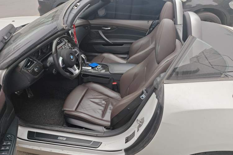 Used BMW Z4 2012 sDrive20i Luxury Model