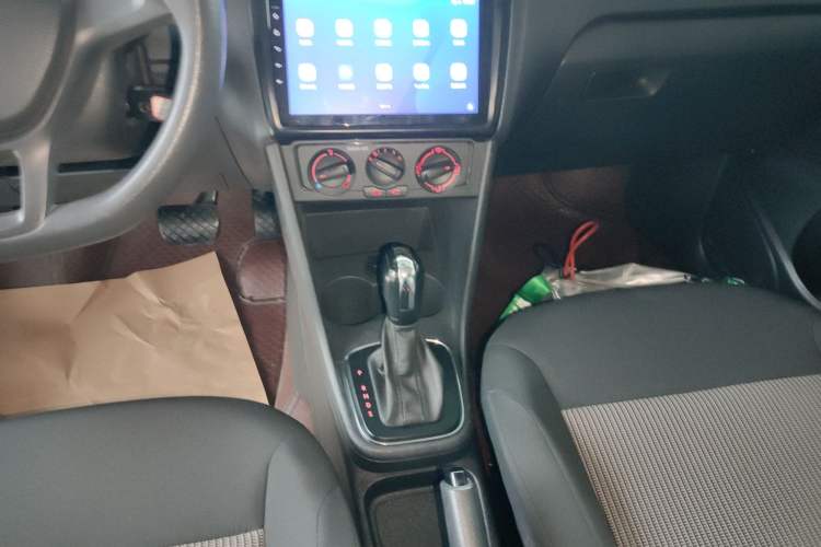 Used Volkswagen Polo 2018 1.5L Automatic Advanced Driving Model Gear Lever