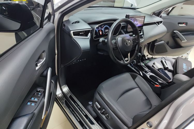 Used Toyota Corolla Cross 2024 2.0L Smart Electric Hybrid Dual-Engine Flagship Version Driver Seat