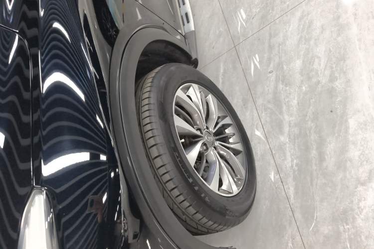 Used GAC Trumpchi GS8 2017 320T Two-Wheel Drive Luxury Smart Connectivity Version (7 Seats)
