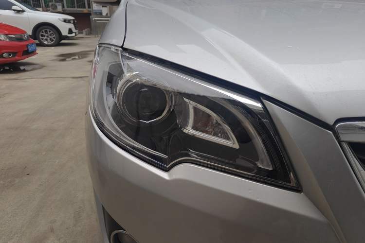 Used Toyota Corolla EX 2013 1.6L Automatic Luxury Edition