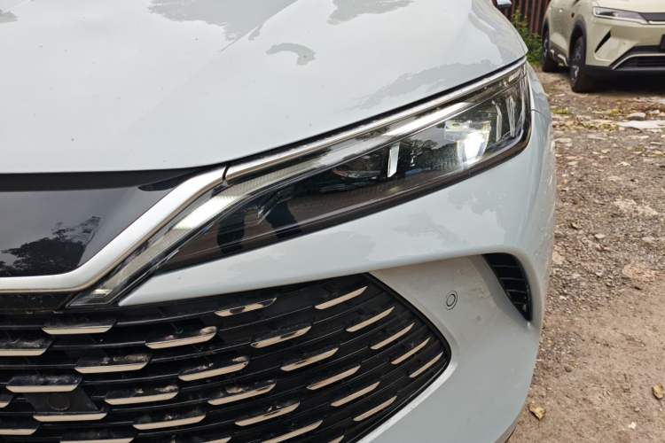 Used BYD Qin L 2025 DM-i Smart Drive 120KM Superior Model
