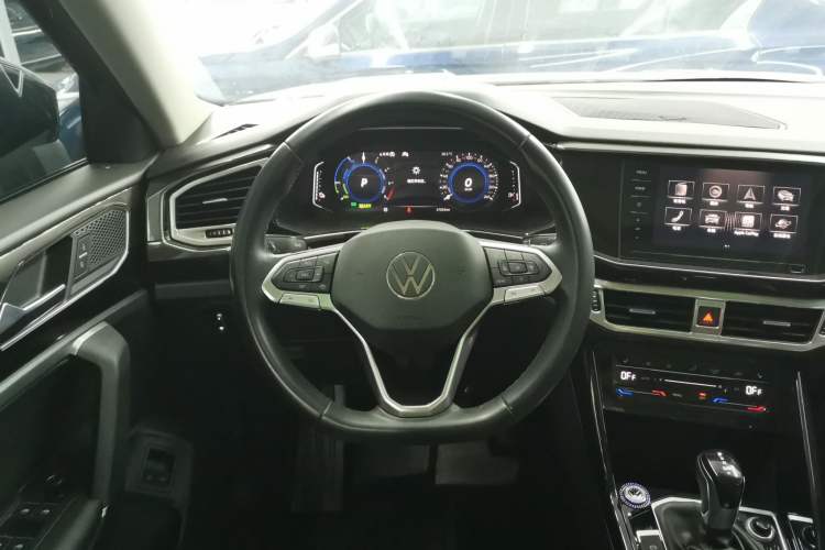 Used Volkswagen Tayron GTE Plug-in Hybrid 2020 1.4T Luxury Model Steering Wheel