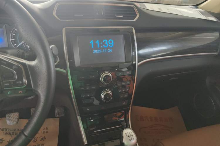 Used Haval H2 2016 Red Label 1.5T Manual Two-Wheel Drive Elite Model