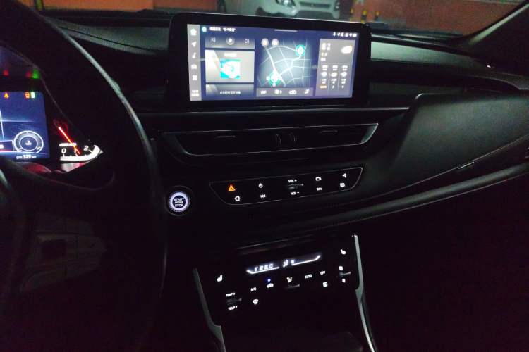 Used CHANGAN CS75 2022 Blue Whale Edition 1.5T DCT Prestige Model
