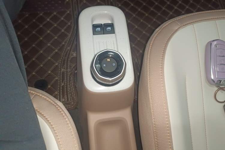 Used Geely Galaxy Panda 2023 Panda Mini 200km Endurance Bear