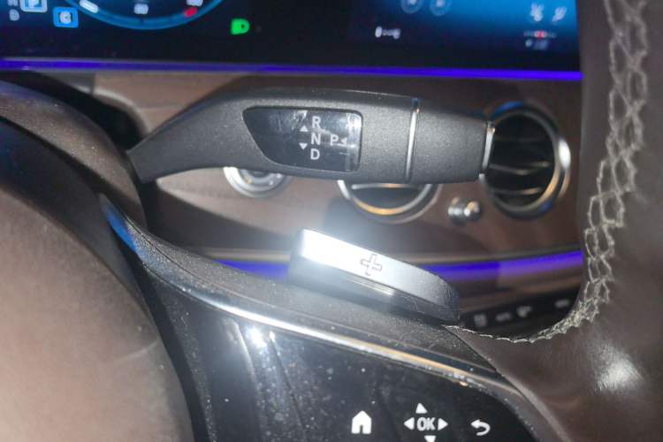 Used Mercedes-Benz E-Class 2021 Facelift E 300 L Stylish Edition Gear Lever