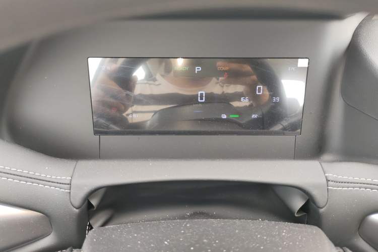 Used Radar King Kong 2025 430 km Two-Wheel Drive Standard Box – Lucky King Instrument Cluster