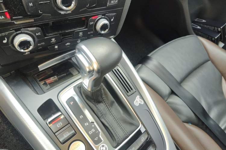 Used Audi Q5 2017 Plus 40 TFSI Technology Model