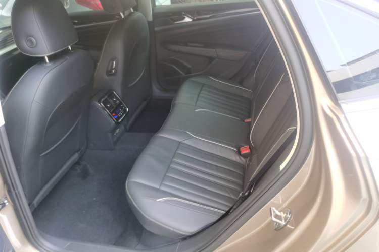 Used Volkswagen Passat 2022 330TSI Elite Edition Custom Version