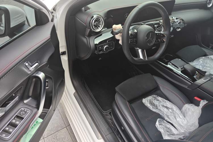 Used Mercedes-Benz A-Class 2023 A 200 L Fashion Model Driver Seat
