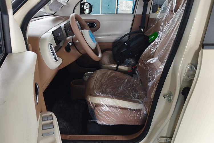 Used Wuling Hongguang MINIEV 2026 Model Fifth Generation, 205km Deluxe Edition Left Front Seat