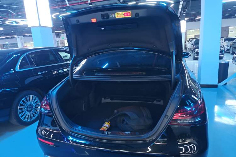 Used Mercedes-Benz E-Class 2023 Updated E 300 L Fashion Edition