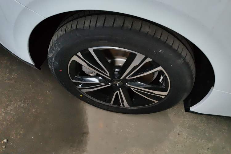 Used Hongqi EH7 2024 690 Pro
