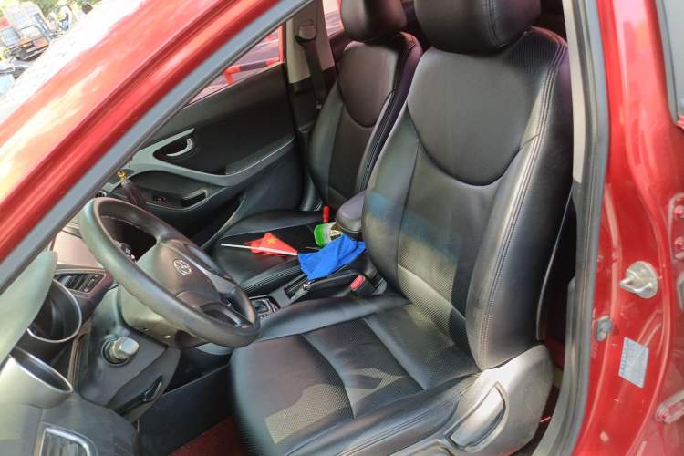 Used Hyundai Elantra (5th Generation / Langdong) 2015 1.6L Automatic Leading Model

