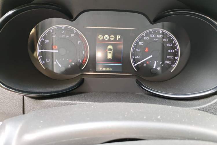 Used Dongfeng Aeolus AX7 2016 2.0L Automatic Zhiyi Trim
