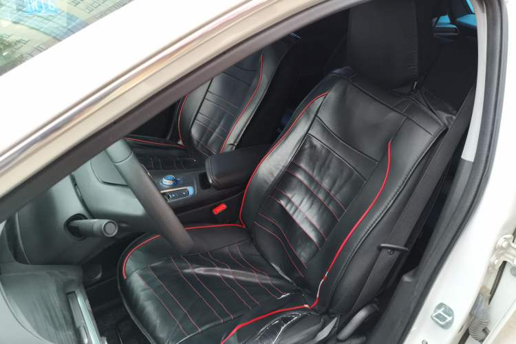 Used Buick Velite 6 2023 430km Range Commuter Version
