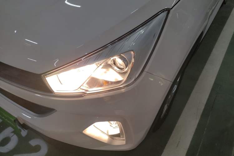 Used Wuling Hongguang S3 2019 1.5L Manual Comfort Model China VI Standard Left Front Headlight
