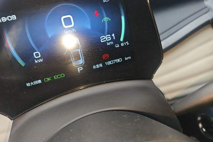 Used BYD Yuan PLUS 2022 430 km Luxury Version Odometer Close Up