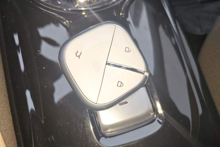 Used Wuling Bingo 2023 333 km Lingxi Connected Version
