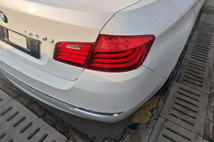 Used BMW 5 Series 2017 525Li Luxury Design Package Exterior 6