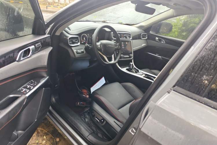 Used Lynk & Co 01 2019 2.0T Two-Wheel Drive Zhaopu Version China VI Standard Left Front Seat