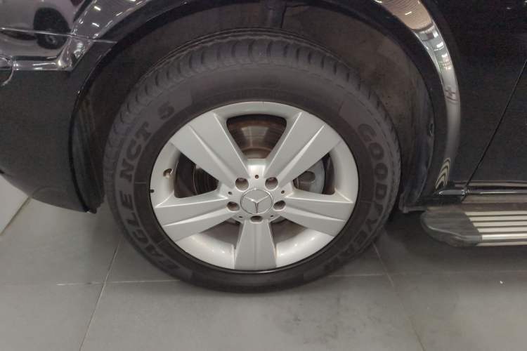 Used Mercedes-Benz Viano 2013 3.0L Navigator Edition