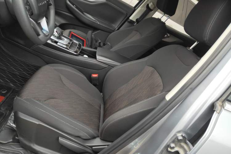 Used BAIC Beijing X7 2020 1.5TD DCT Zhi Feng Edition