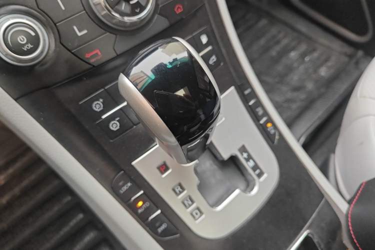 Used Luxgen Great 7 SUV 2013 Limited-Edition Sharp Edition 2.2T All-Wheel-Drive Prestige Model