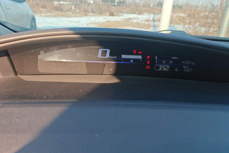 Used Honda Jade 2017 1.8L automatic Comfort version 5 seats