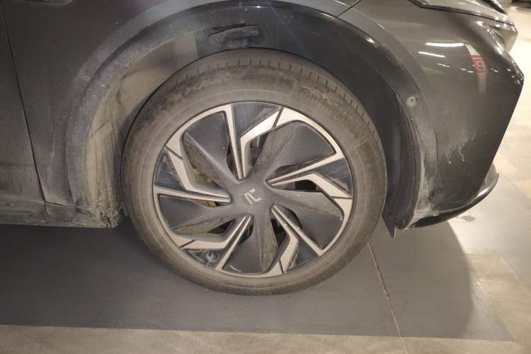 Used Rising R7 2022 Long-Range Advanced Edition
