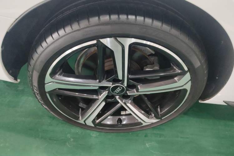 Used Audi A4L 2024 40 TFSI Luxury Dynamic Edition
