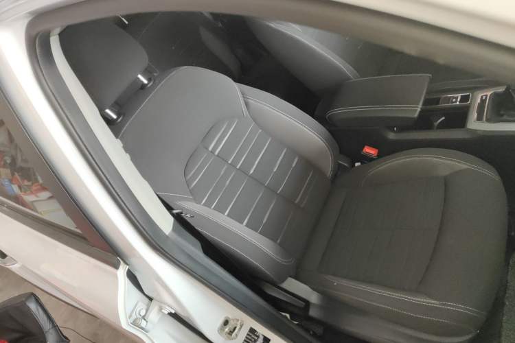 Used Roewe RX5 2020 20T Manual 4G Connect Million Edition