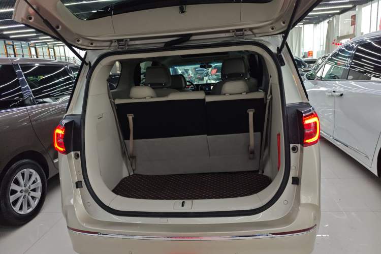 Used Buick GL8 2022 ES Landtrek 653T Comfort Edition