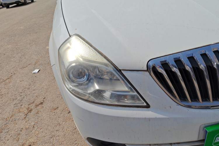 Used Buick Excelle 2013 1.5L Automatic Classic Model
