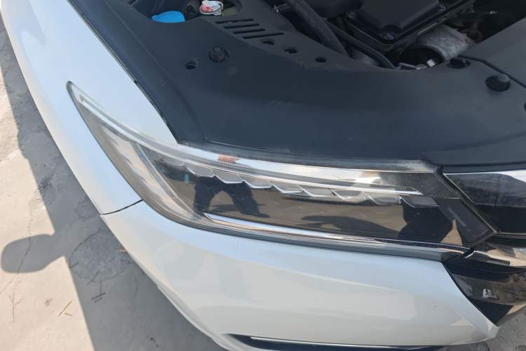 Used Honda UR-V 2017 370TURBO Four-Wheel Drive Prestige Edition China V Right Front Headlight