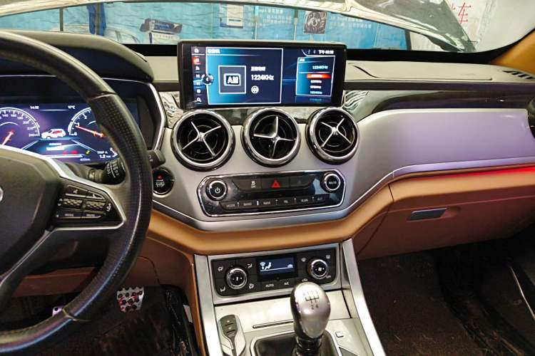 Used Yema T80 2017 1.5T Manual Cool Edition Audio And AC Panel