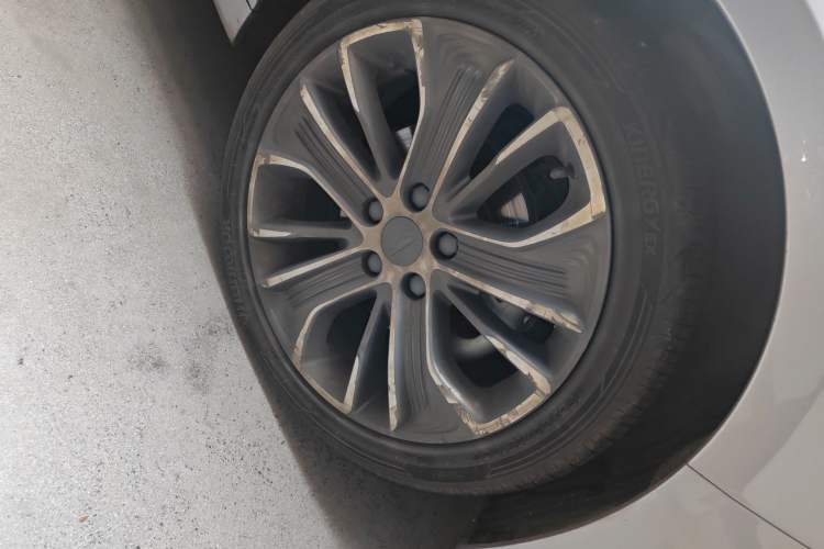 Used Geometry A 2019 High-Value Standard Range Cube Edition Right Front Wheel Hub