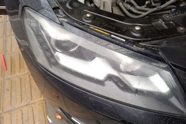 Used Volkswagen Passat 2013 1.8TSI DSG Prestige Edition Right Front Headlight