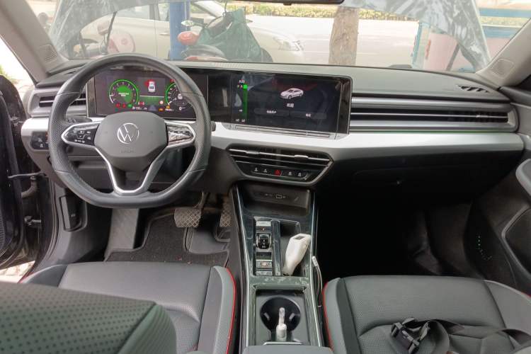 Used Volkswagen Lamando 2023 Lavida L 280TSI DSG Cool & Spicy Edition Center Console