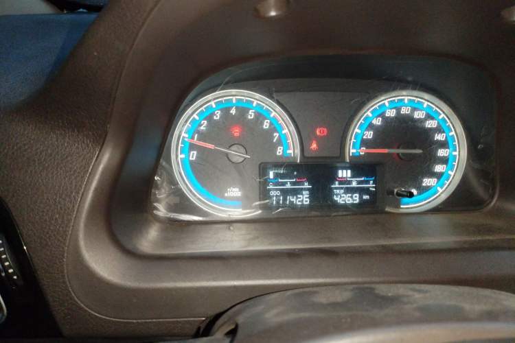 Used Baojun 730 2014 1.5L manual Comfort ESP version 7 seats