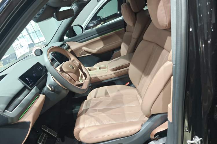 Used Nio ES8 2024 75 kWh
