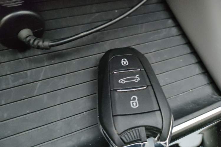 Used Citroen C5 X 2023 1.6T Extraordinary Power Vehicle Key