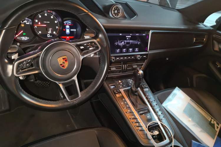 Used Porsche Macan 2020 Macan 2.0T
