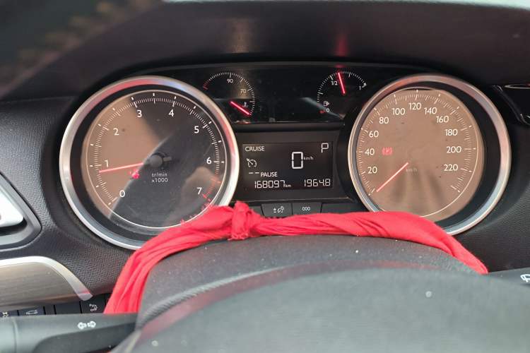 Used Peugeot 408 2015 1.2T Automatic Luxury Edition Instrument Cluster