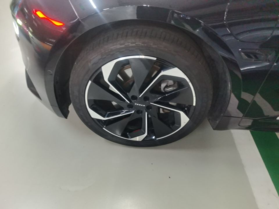 Zeekr 001 2021 Long-Range Dual-Motor WE Edition — снимка 10