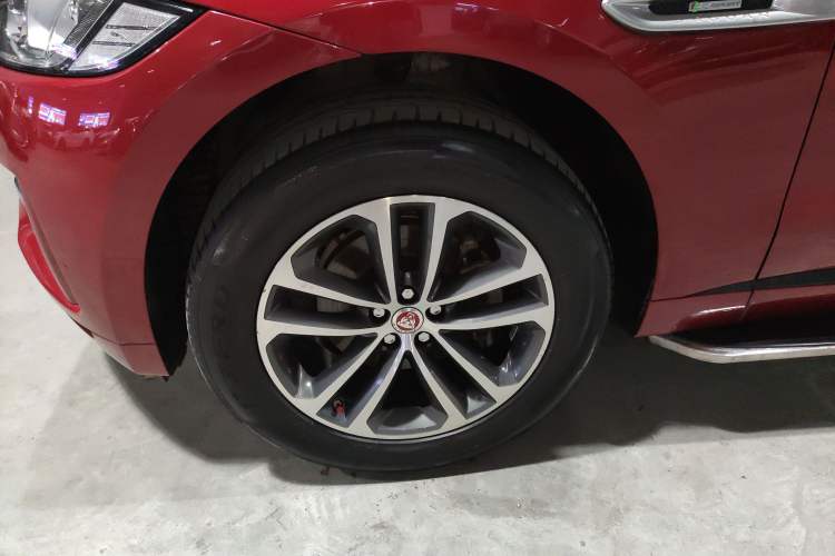 Used Jaguar F-PACE 2016 2.0T Two-Wheel-Drive R-Sport Sport Edition
