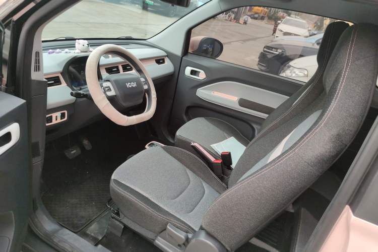 Used Chery QQ Ice Cream 2022 170km Sundae Phosphate Lithium-Ion