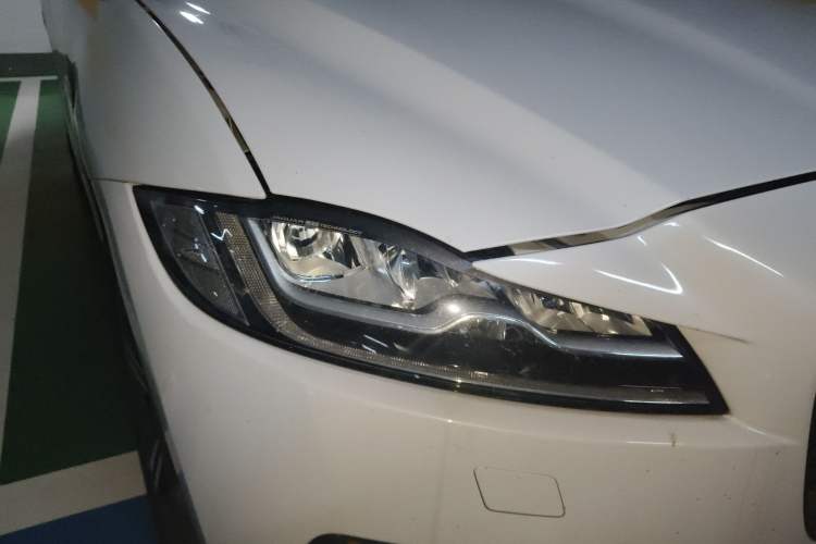 Used Jaguar F-PACE 2020 300-Sport Sports Edition Right Front Headlight