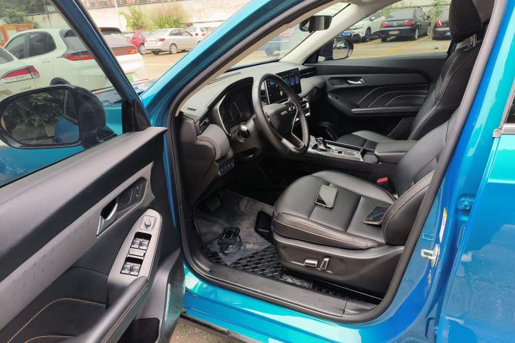 Used Haval LHERY 2022 Jingxiang Edition 1.5T Copper Rabbit Interior 3